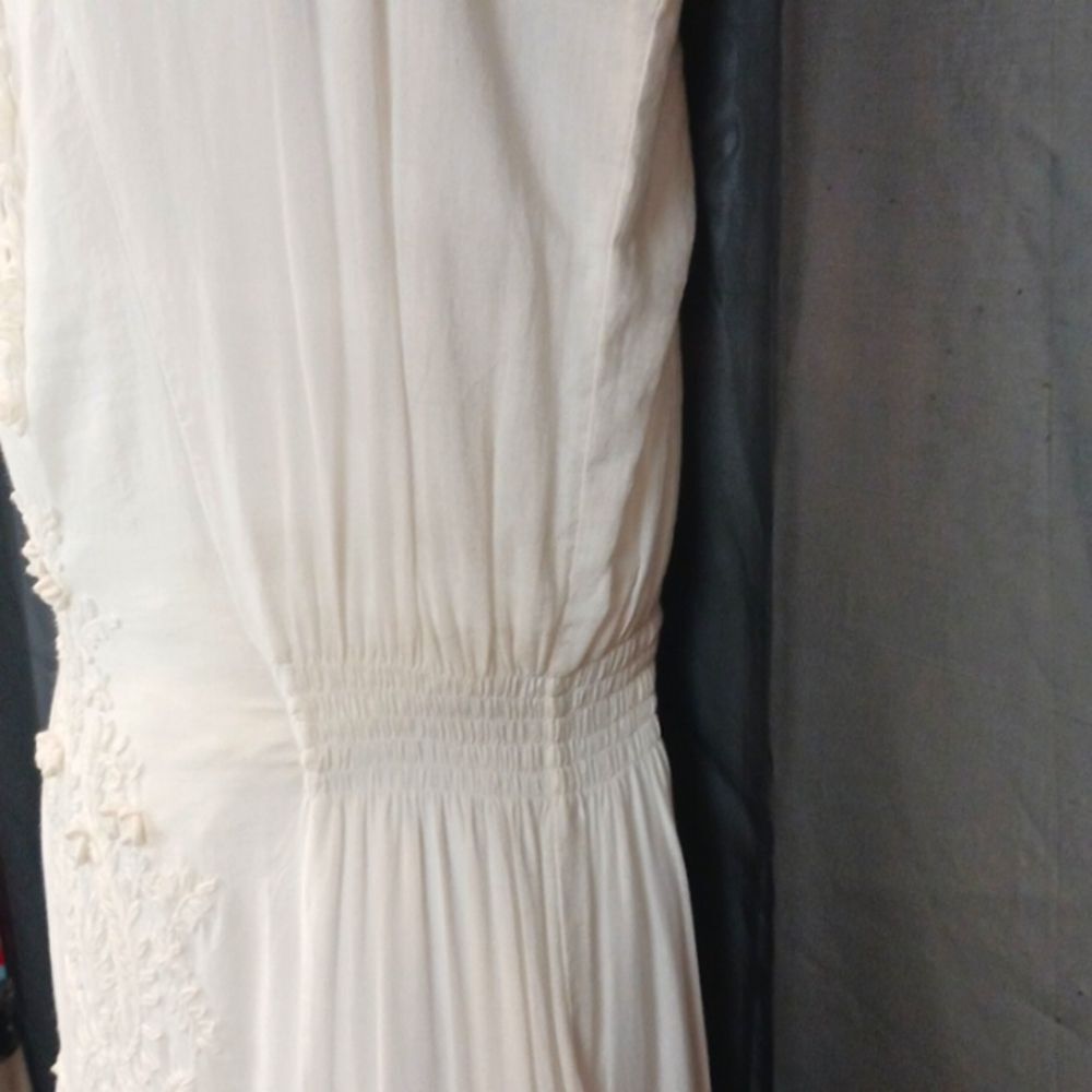 Chelsea & Violet Embroidered white cotton and lace sleeveless tiered maxi dress - Picture 8 of 16